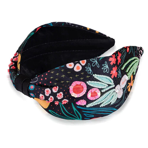 Tropical Vacay Gift Box with 1 Knotted Hair Band, 3 Scrunchies & 8 Hair Pins